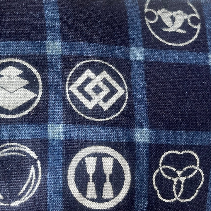 Checkered Objects Traditional Tsutsugaki Indigo Cotton (Made in Japan)