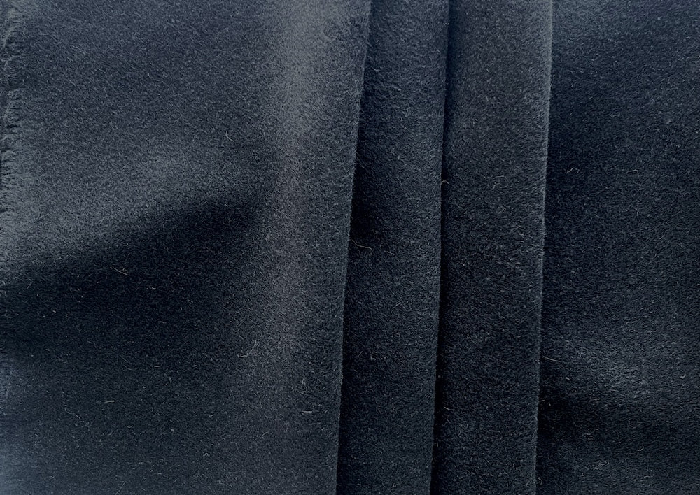 Heavy-Weight Supple Obsidian Wool & Cashmere Coating (Made