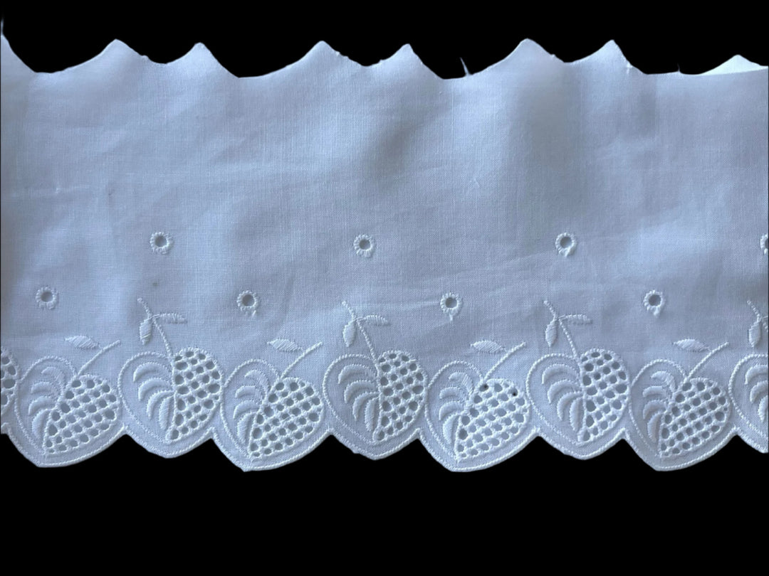 3 1/2" Leaf Hearts White Cotton Eyelet Trim (Made in Switzerland)