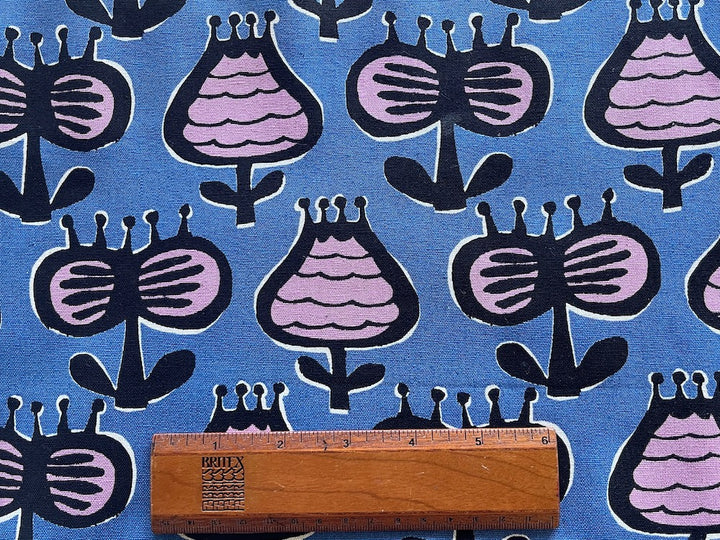 Mid-Weight Crowned Tulips Periwinkle Quilting Cotton (Made in Japan)