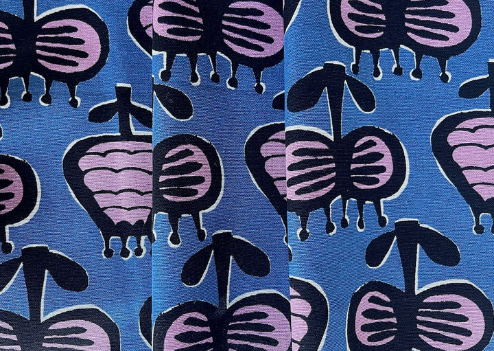 Mid-Weight Crowned Tulips Periwinkle Quilting Cotton (Made in Japan)