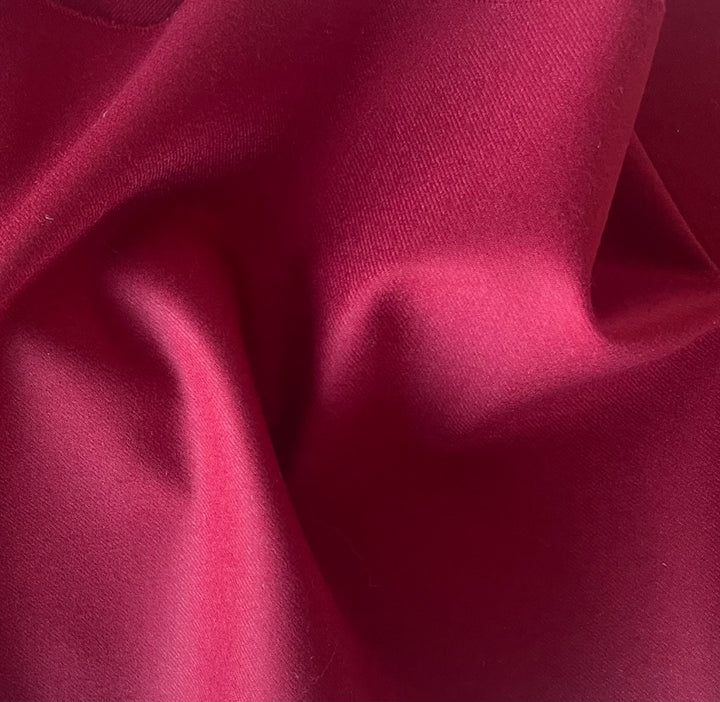 Luxurious Rosy Ruby Cashmere Flannel (Made in Italy)