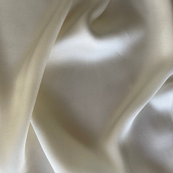 Ivory Drift Gleaming Stretch Silk Satin Charmeuse (Made in Italy)