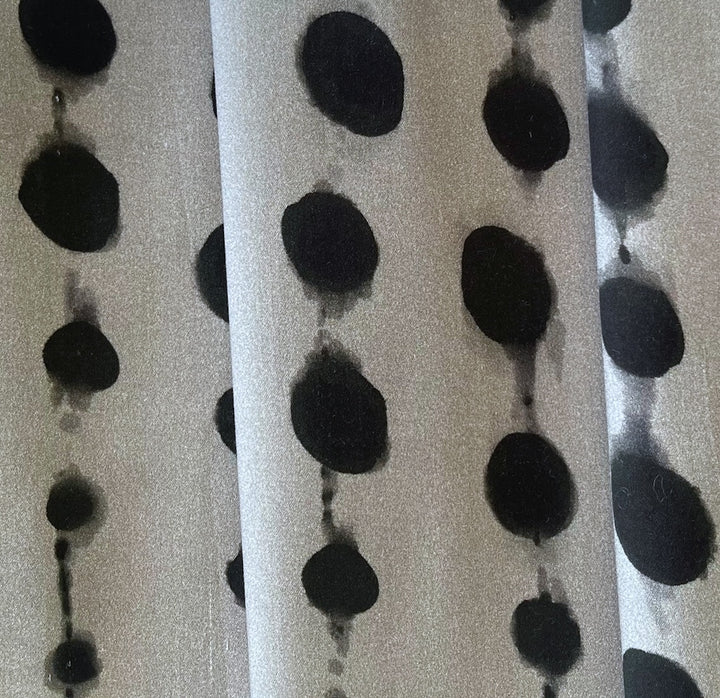 Mid-Weight Graduated Black Dots on Shadow Grey Stretch Cotton Blend Sateen (Made in Italy)