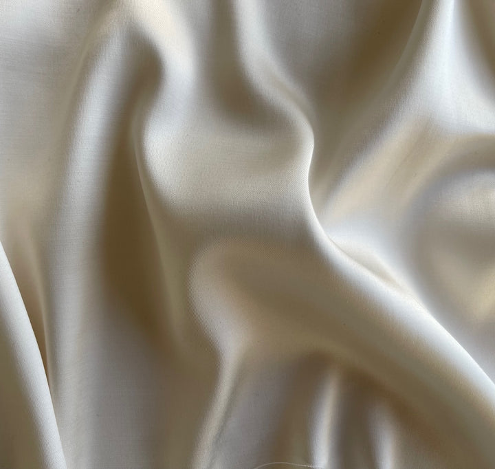 Eggshell Ivory Soft Stretch Rayon Viscose Satin (Made in Italy)
