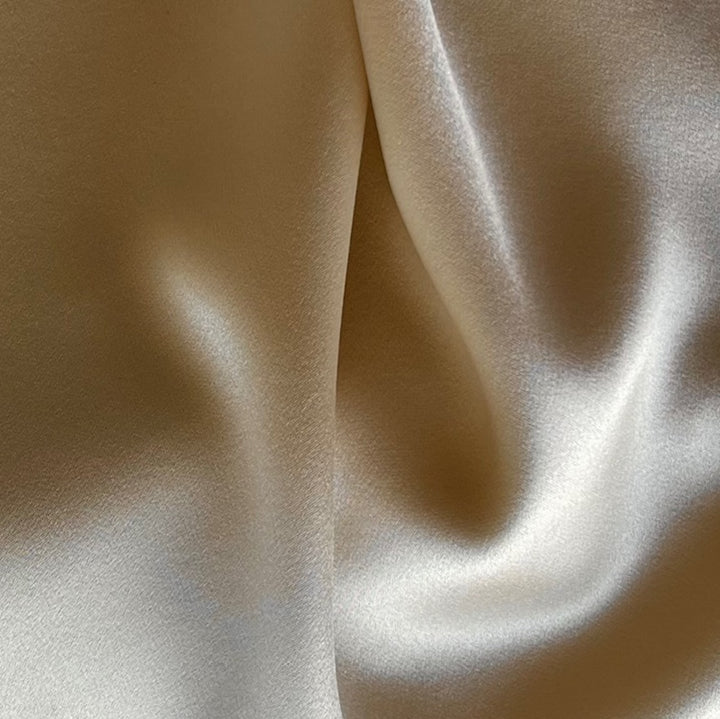 Heavier Flickering Candlelight Ivory 4-Ply 40mm Silk Crepe Back Satin (Made in Korea)