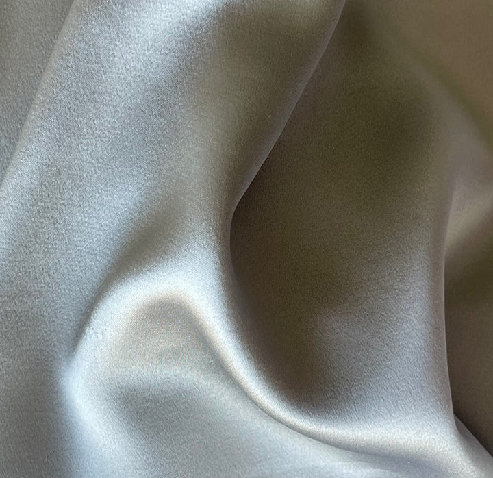 Heavier Platinum Grey 4-Ply 40mm Silk Crepe Back Satin (Made in Korea)