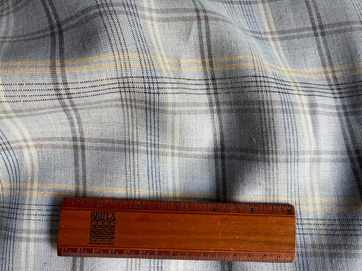 Springy Sky Soft Gray Plaid Linen (Made in Poland)