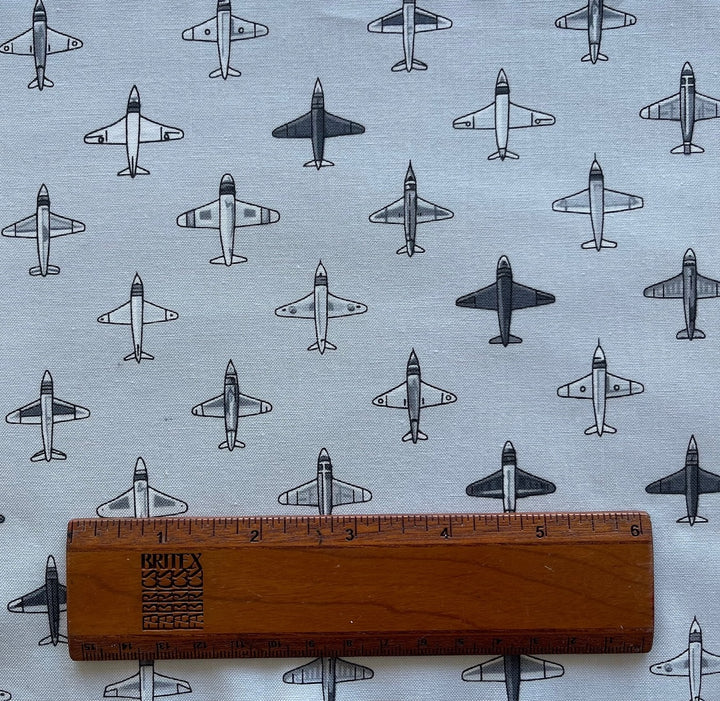 Flying Together Fog Grey Quilting Cotton (Made in Japan)