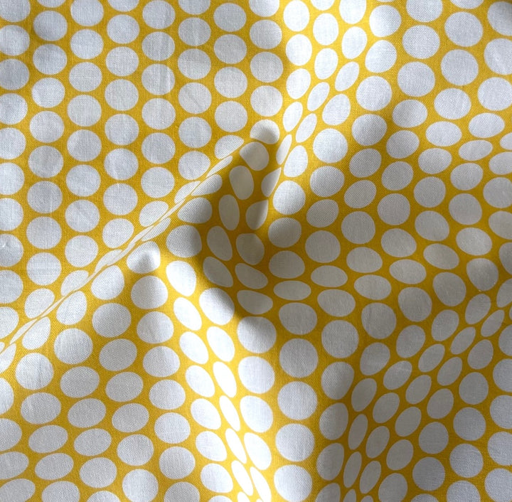 White Dots on Dandelion Yellow Cotton Poplin (Made in Italy)
