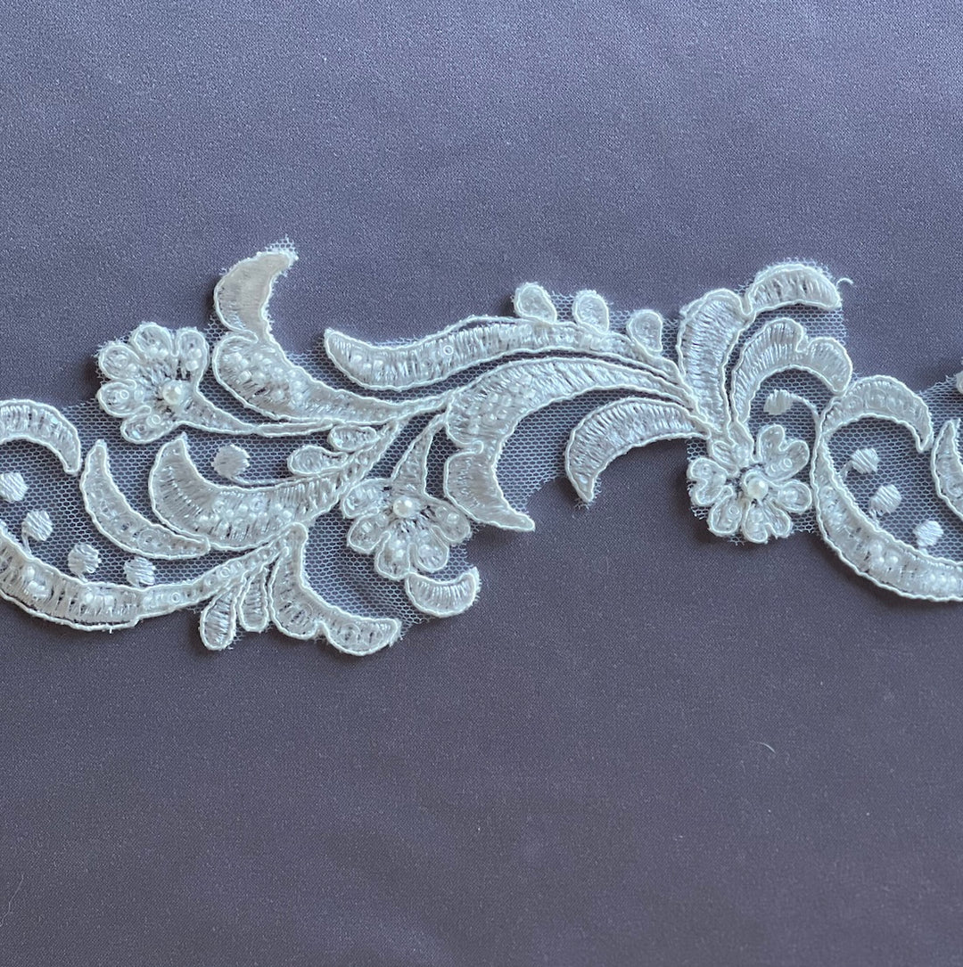 3 1/4" Light Ivory Pearled Alençon Style Lace Trim