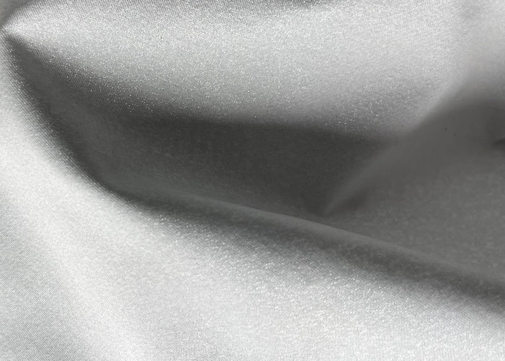 Metallic Silvery Cloud White Polyester Brocade (Made in Italy)