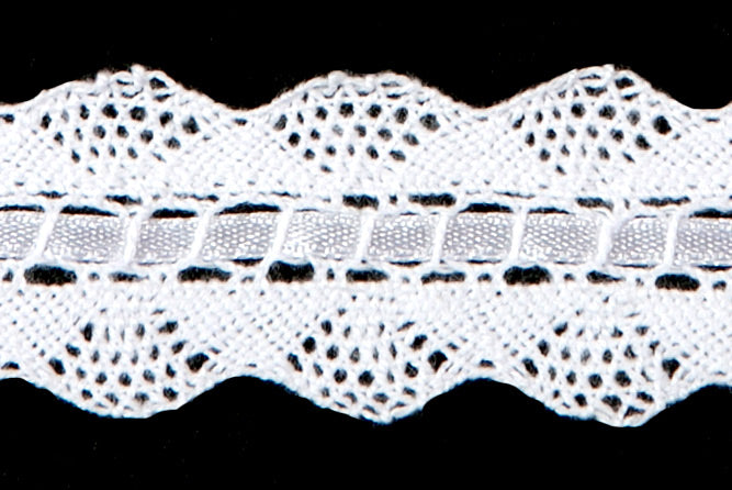 1" White Beribboned Crochet Galloon Lace