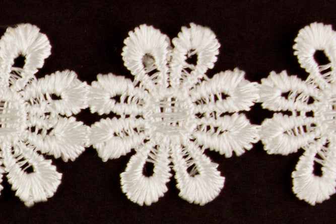 1"  Ivory Daisy Chain Venise Lace (Made in England)
