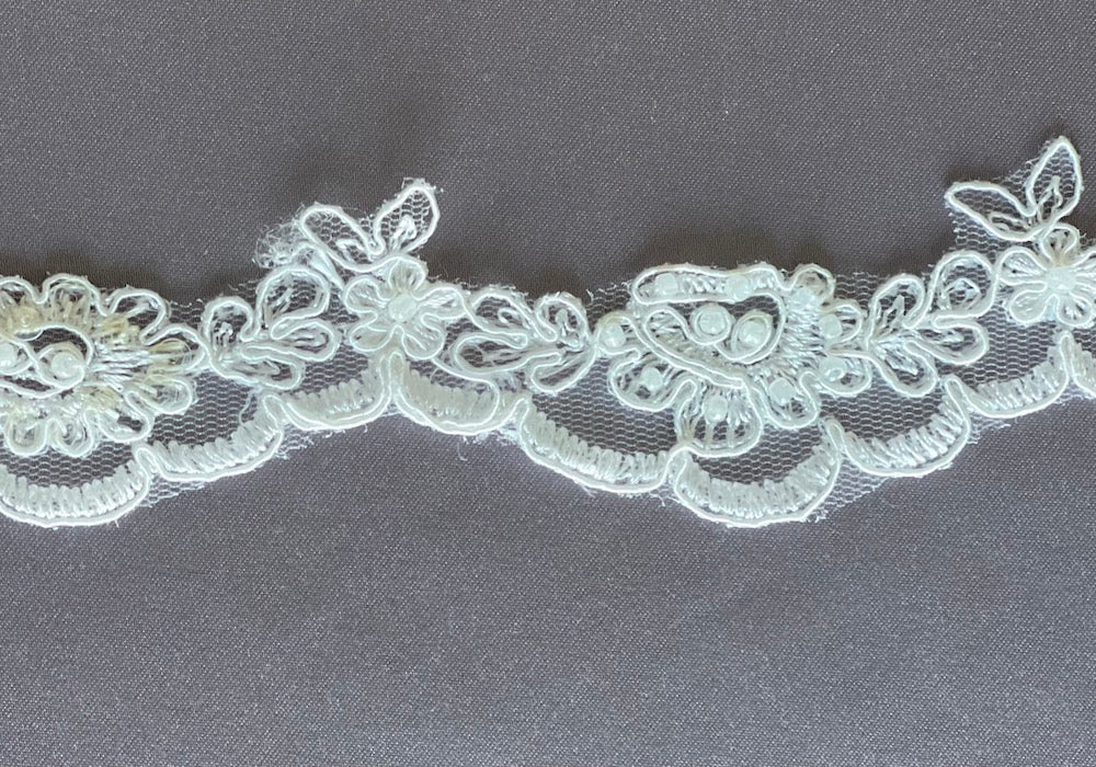 1 1/2" Ivory Pearled Alençon Style Lace Trim