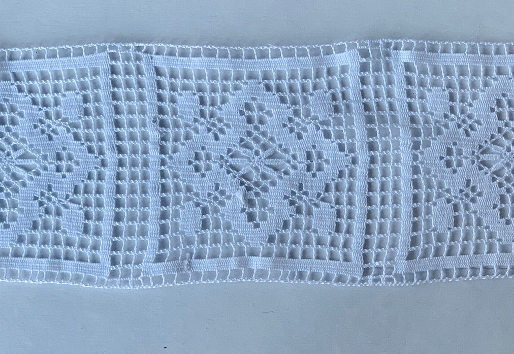 3 1/2" Geometric Squares White Crochet Lace (Made in Italy)