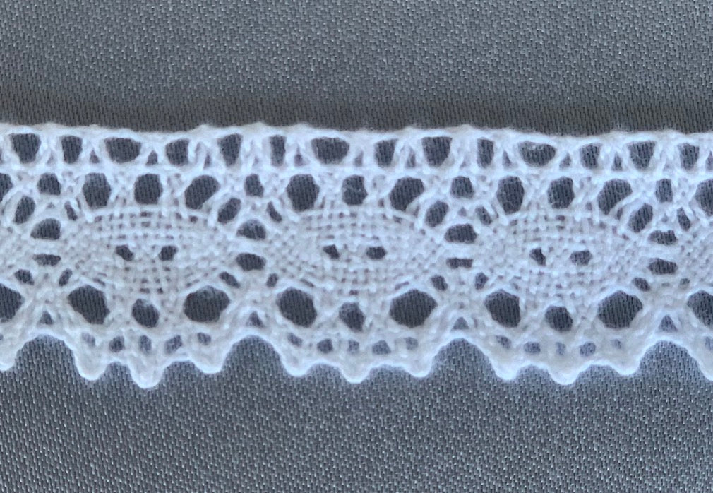 7/8" White Oblong Crochet Lace (Made in England)