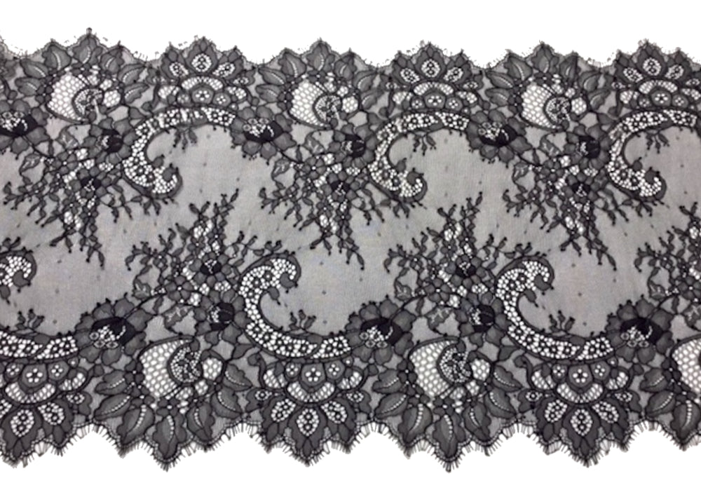 13" Black Chantilly Lace (Made in France)