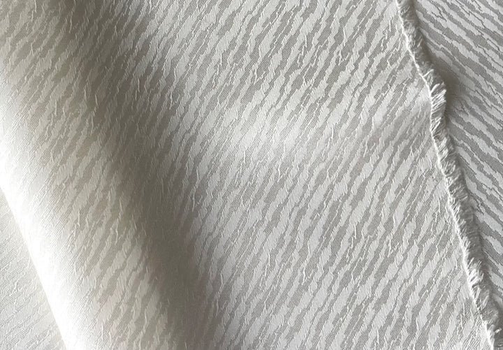 Elegant Winter White Diagonal Jagged Stripe Silk Jacquard  (Made in Italy)