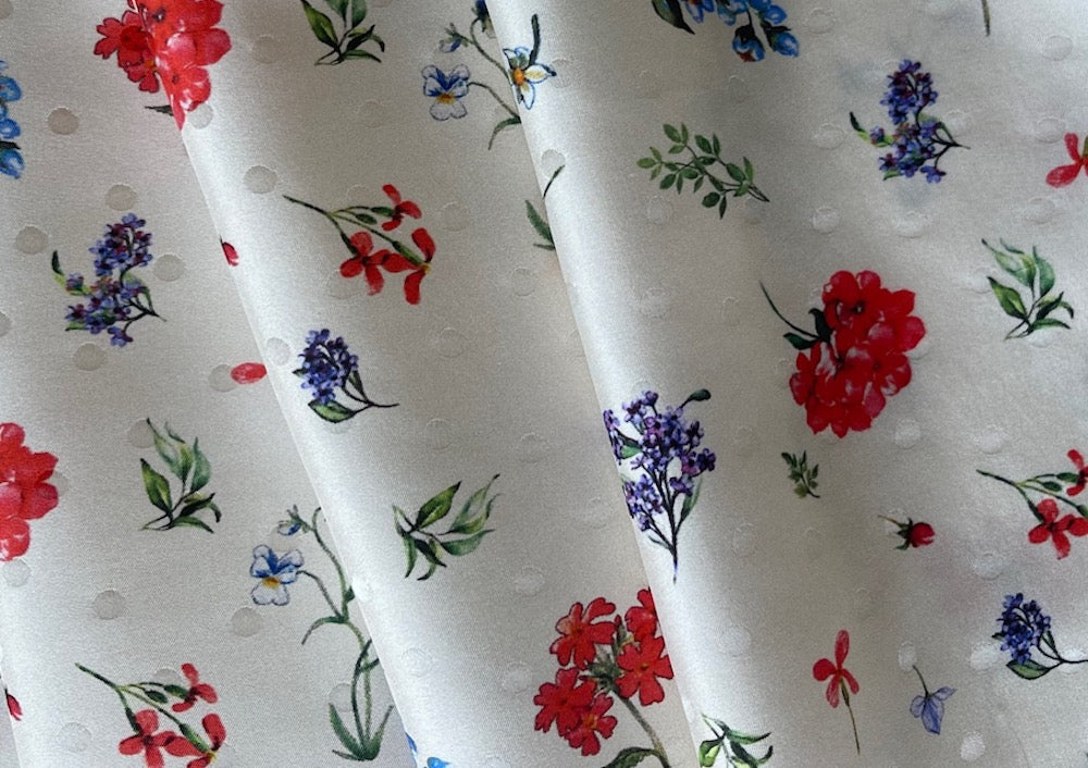 Charming Tumbling Garden Flowers 'N Buds Pale Parchment Matte Silk Satin Jacquard Charmeuse (Made in Italy)