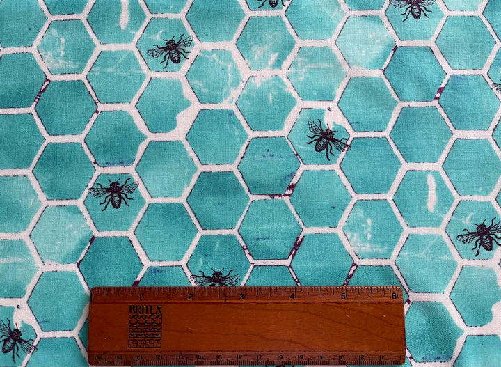 Bee Pollinators in Mottled Aqua Honeycombs Quilting Cotton (Made in Japan)