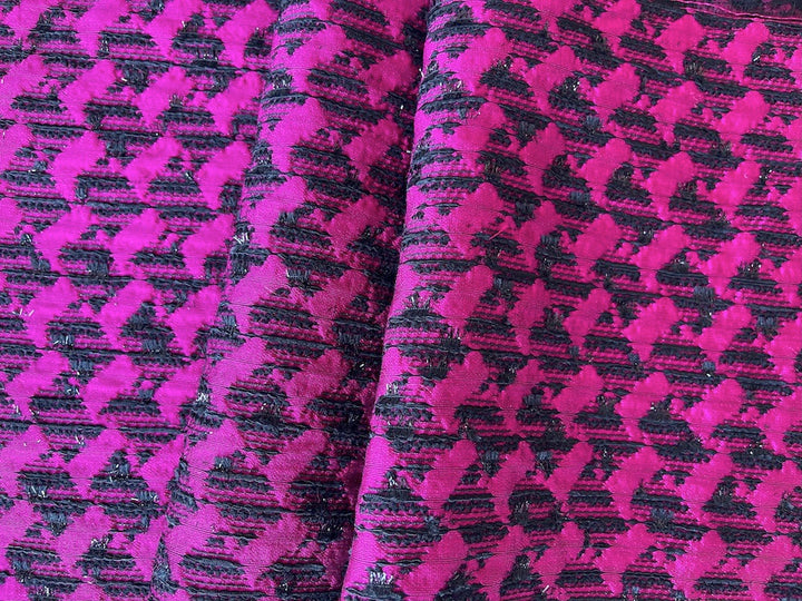 Smashing Jet Black & Hot Fuchsia Mock Hounds-Tooth Silk Blend Brocade (Made in Spain)