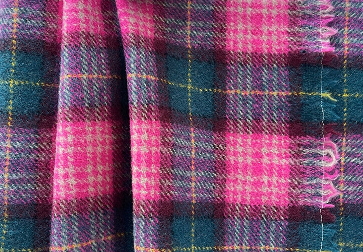 Stupendous Barbie-esque Pink & Teal Shetland Wool Plaid (Made in Italy)