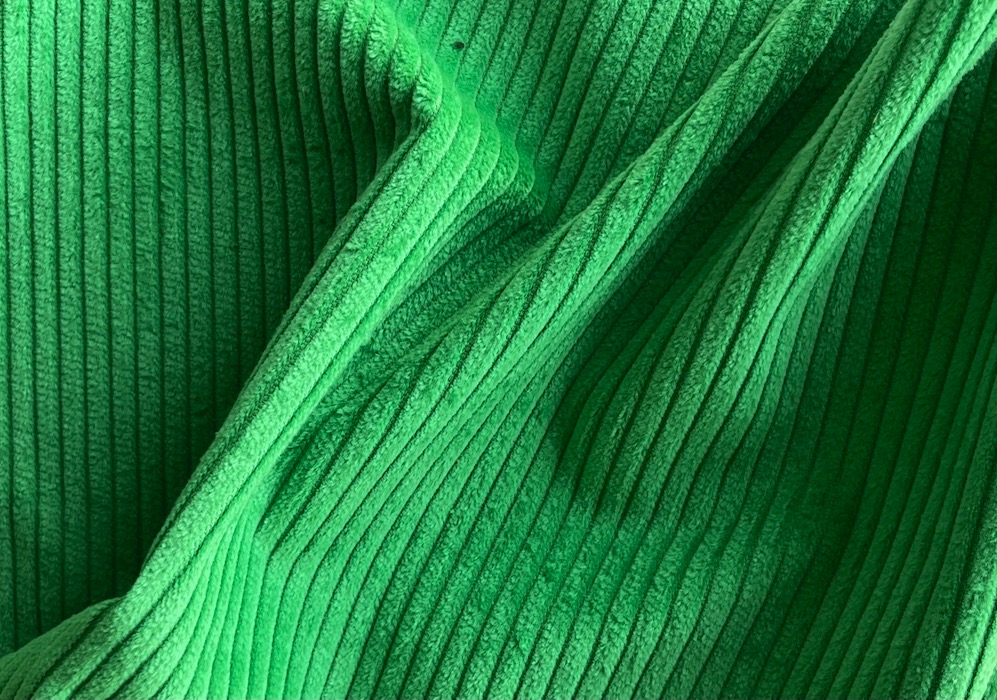 Lush Emerald Green Wide-Wale Cotton Corduroy (Made in Italy)