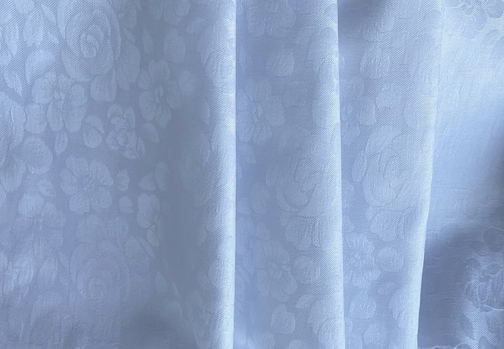 Light-Weight Traditional Soft White Roses Cotton Jacquard