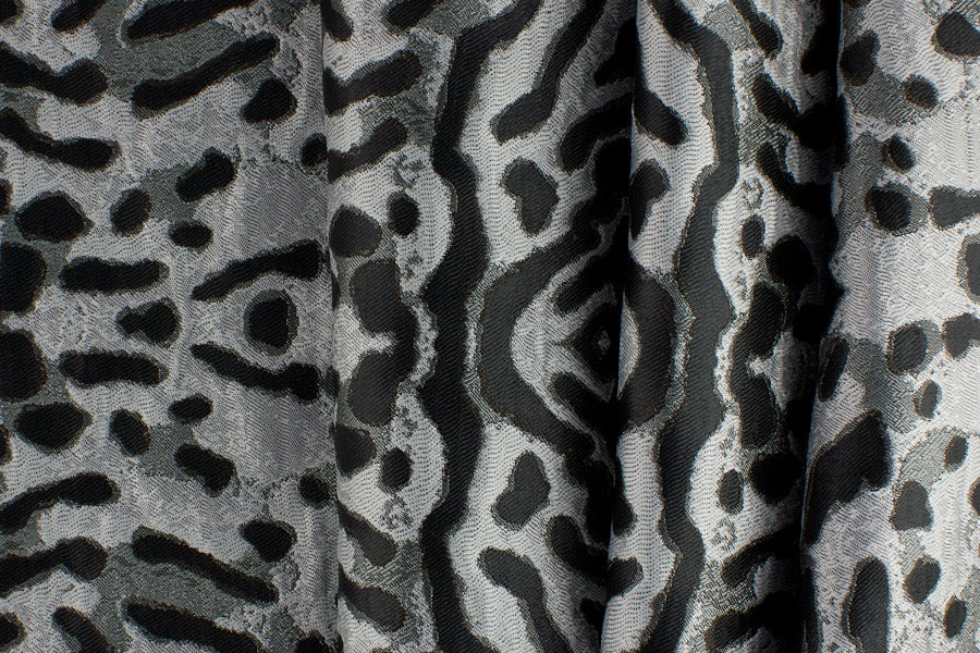 Smoke Striped Abstract Smooth Reversible Brocade (Made in Italy)