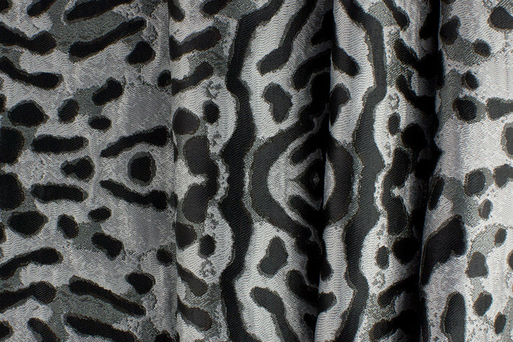 Smoke Striped Abstract Smooth Reversible Brocade (Made in Italy)