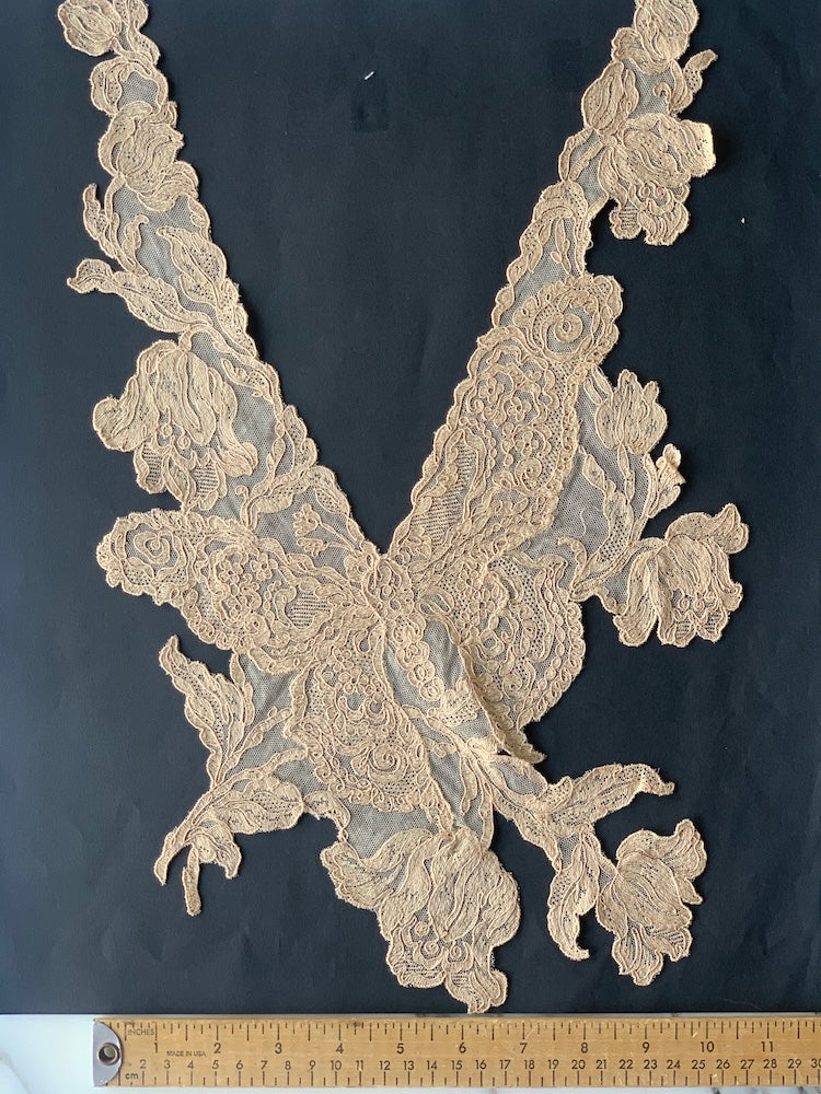Vintage 3 1/2" Re/Embroidered Butterfly Cotton Lace Collar (Made in France)