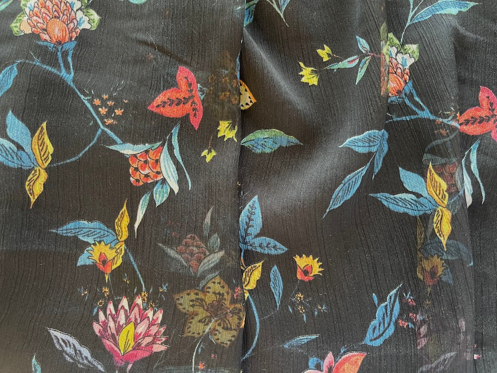 Semi-Sheer Scattered Day Lilies Crinkled Polyester Chiffon (Made in Italy)