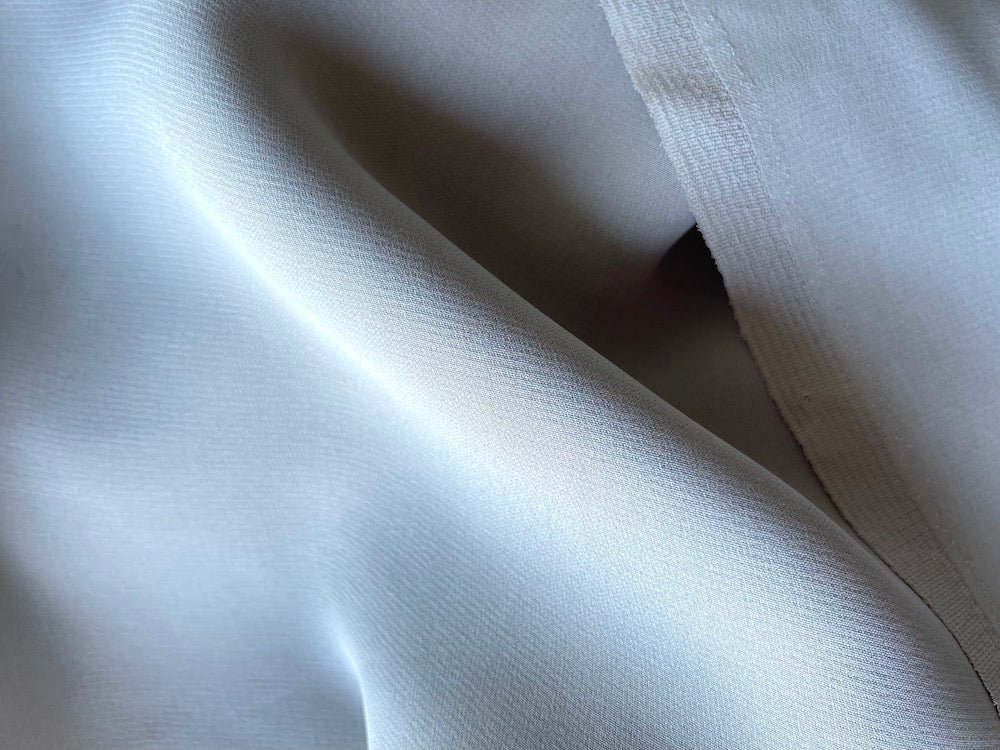 Elegant Pearl Grey Silk Crepe (Made in Italy)