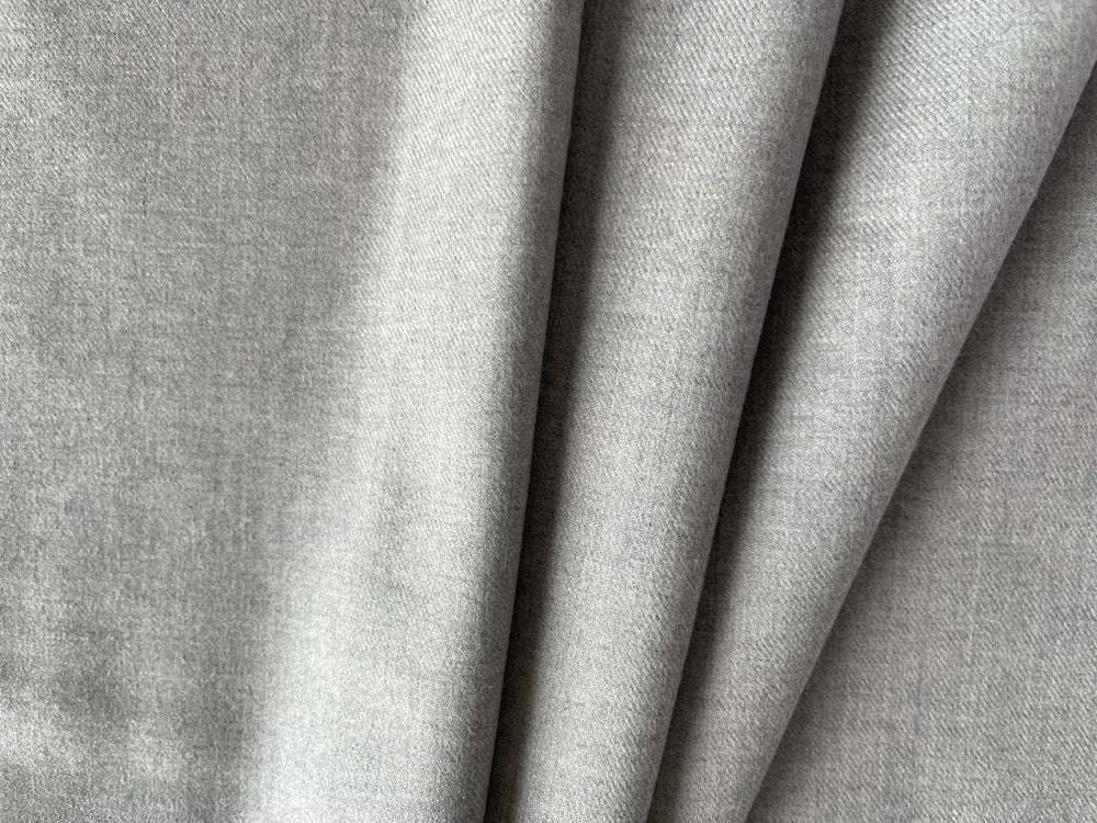 Lighter-Weight Pearly Greige Stretch Wool Flannel (Made in Italy)