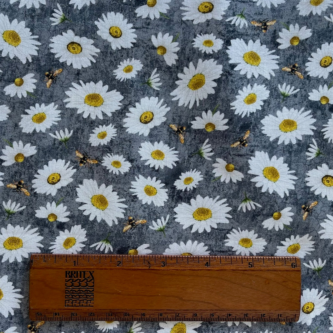 Honey Bee Farm Slate Quilting Cotton (Made in Korea)