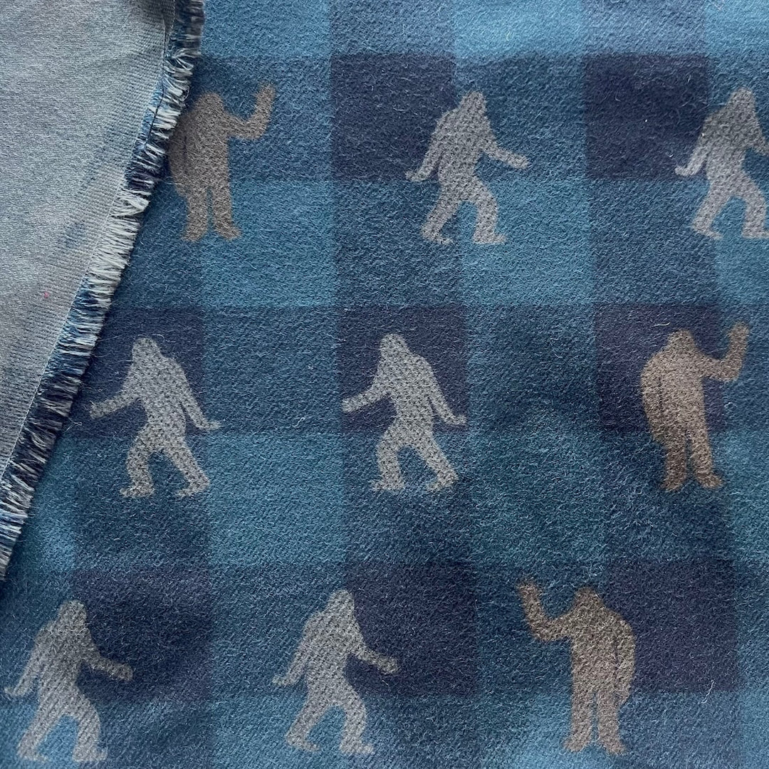 Abominable Snowman Checked Hunter Green Cotton Flannel (Made in Portugal)