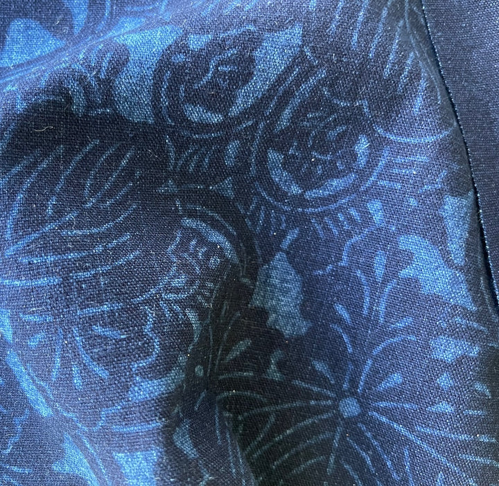 Scattered Leaves Traditional Tsutsugaki Indigo Cotton (Made in Japan)