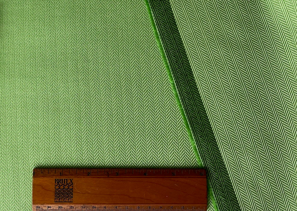 Elegant Fern Green Herringbone Silk & Cotton Suiting (Made in Spain)