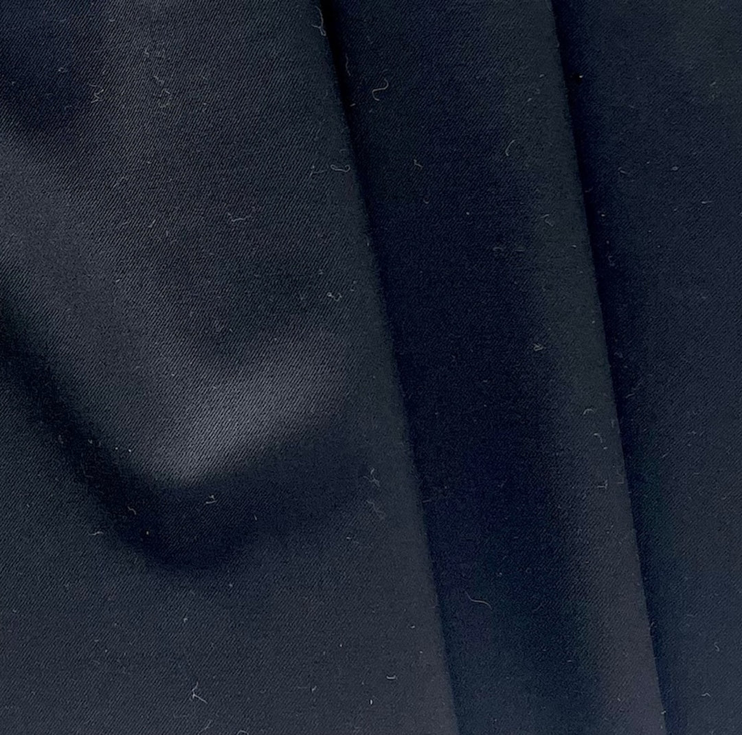 Lighter-Weight Onyx Selvedged Super 150s Wool Suiting (Made in Italy)