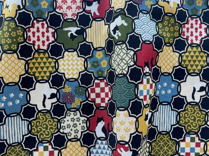 Mid-Weight Hidden Cats in Flowers Quilting Cotton (Made in Japan)