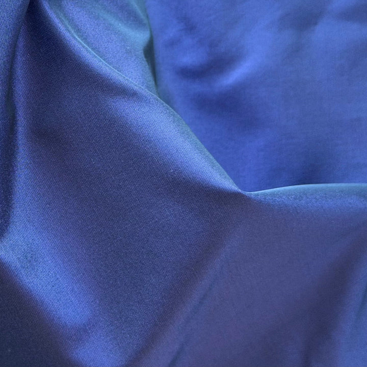 Scrumptious Iridescent Plum Polyester Taffeta (Made in Italy)