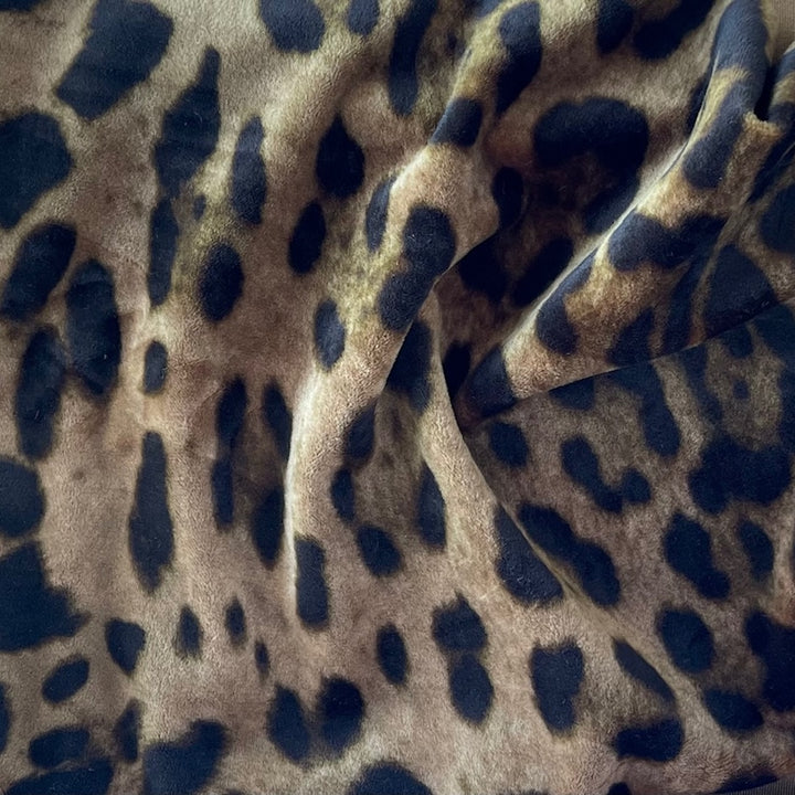 Mid-Weight Cheetah Brushed Polyester Knit (Made in Italy)