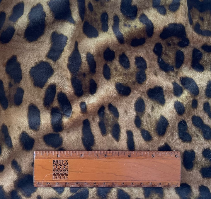 Mid-Weight Cheetah Brushed Polyester Knit (Made in Italy)