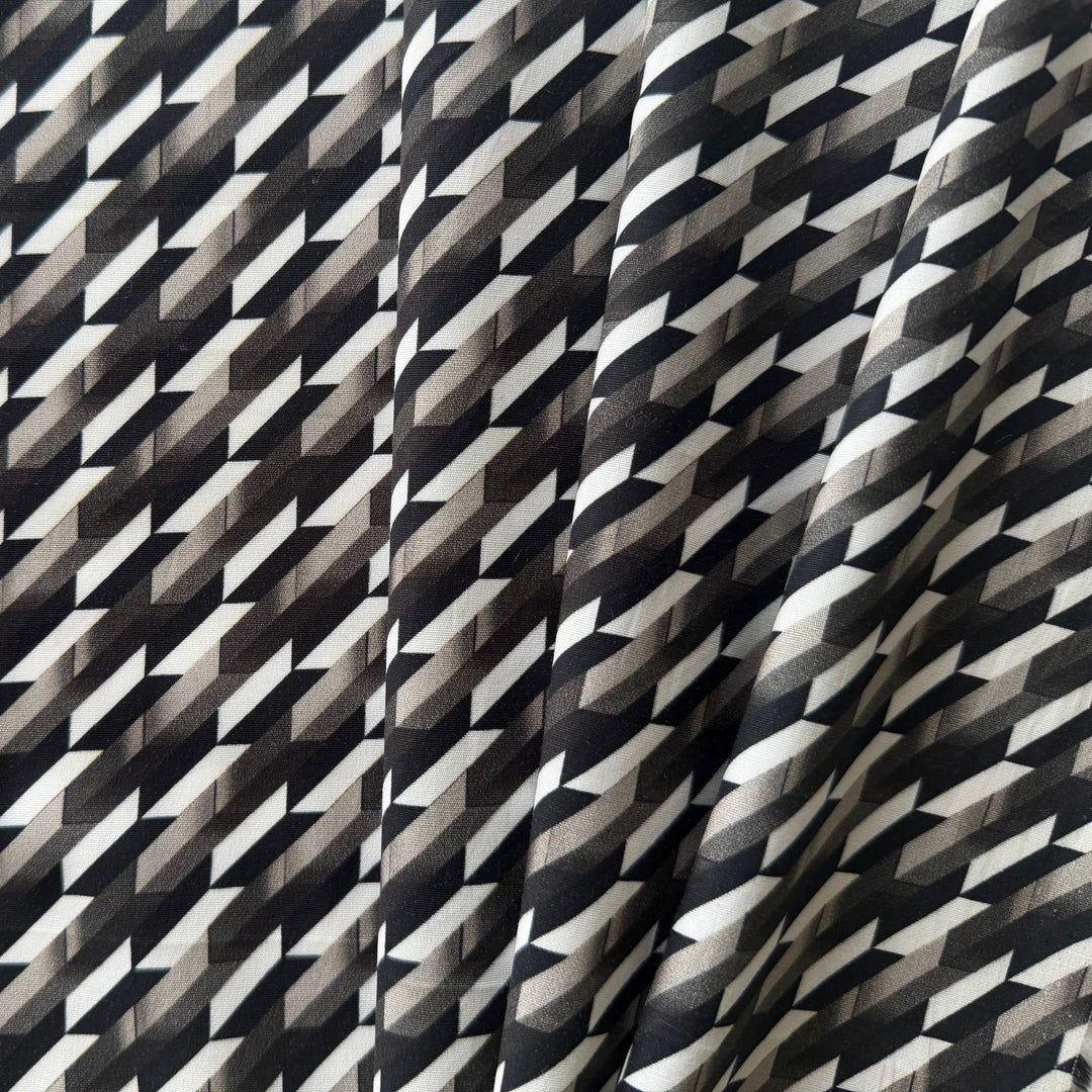 Lighter-Weight Escher-esque Arrows Stretch Cotton Lawn (Made in Italy)