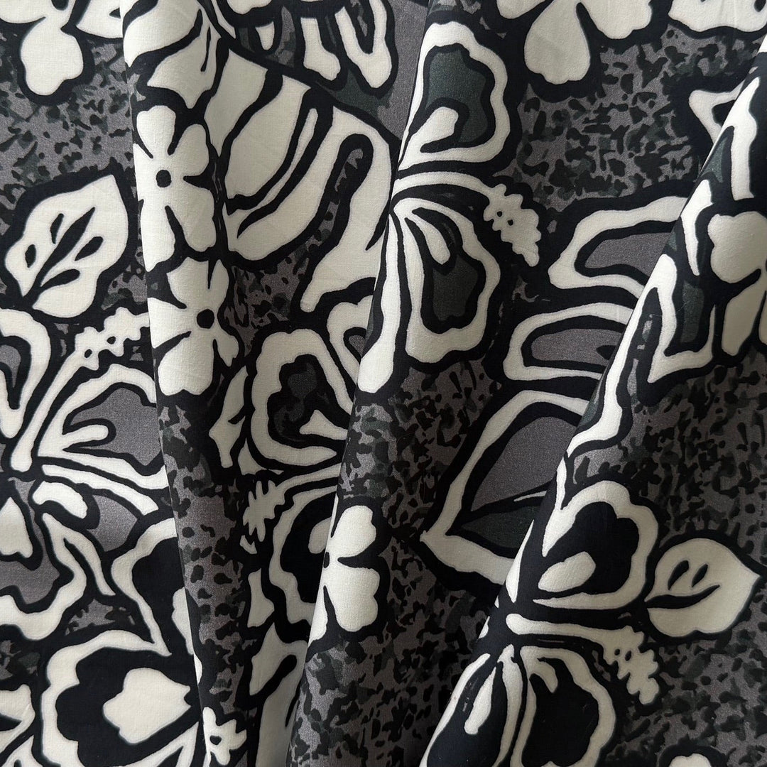 Urban Tropical Forest Crisp Cotton Poplin (Made in Italy)