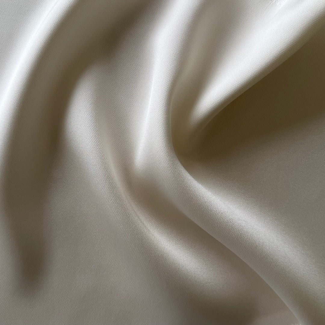 Mid-Weight Ivory Breeze Double-Faced Polyester Satin (Made in Korea)