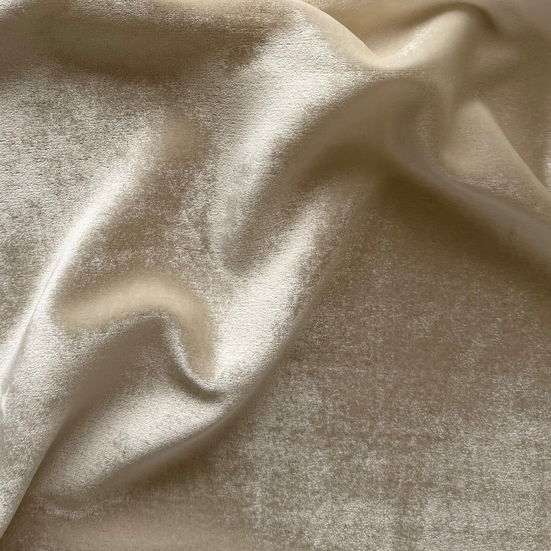 Elegant Clotted Cream & Gold Silk Blend Velvet (Made in Italy)