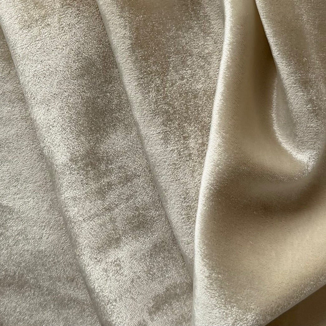 Elegant Clotted Cream & Gold Silk Blend Velvet (Made in Italy)