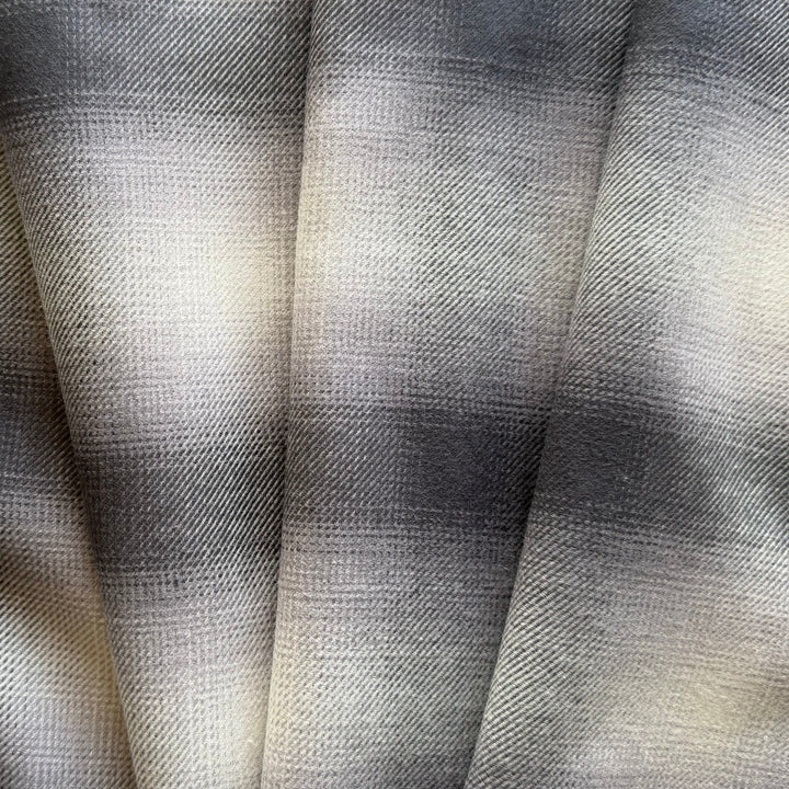 Lighter-Weight Fog Grey Shadow Plaid Lightly Brushed Cotton Flannel Shirting (Made in Japan)